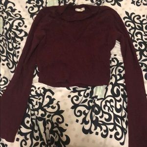 Maroon crop long sleeve shirt